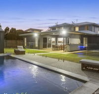 Ebony Rose Tweed Coast Holidays - Geraldton Accommodation