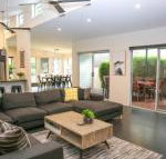 Decked Out at Bright - Geraldton Accommodation