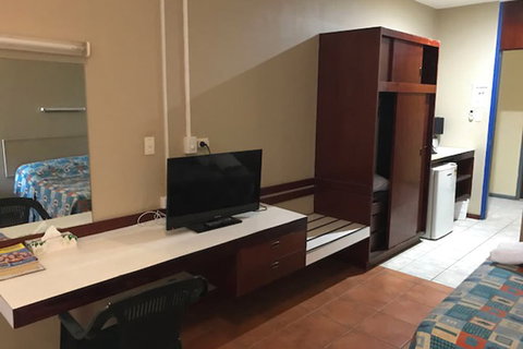 Winnellie Hotel Motel - Geraldton Accommodation 1