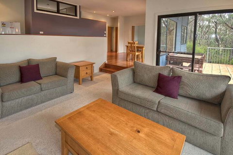 Delmonte - Geraldton Accommodation 4