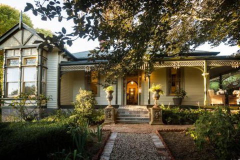 Holyrood House - Geraldton Accommodation 0