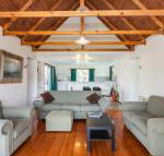 A River Bed Cottage - Geraldton Accommodation