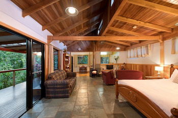 Sharlynn By The River - Geraldton Accommodation 6