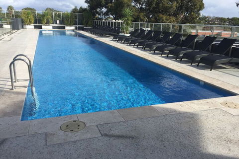 Luxurious Apartments Near City - Geraldton Accommodation 1