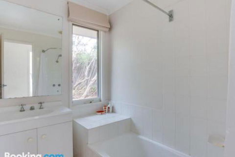 Panoramic Views Portsea - Geraldton Accommodation 3