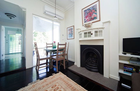 MPT67A Beautifully Decorated 1 Bed - Geraldton Accommodation 4