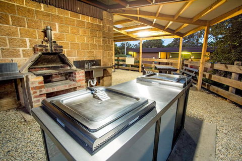 BIG4 Castlemaine Gardens - Geraldton Accommodation 6
