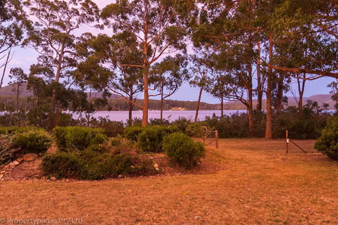 Bay Retreat Port Arthur - Geraldton Accommodation 0