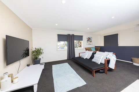 La Casa - Geraldton Accommodation 4