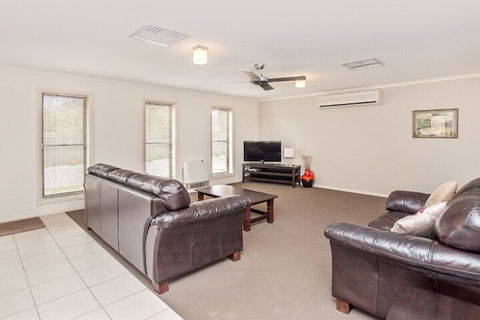 Ulmara 2 - Geraldton Accommodation 6
