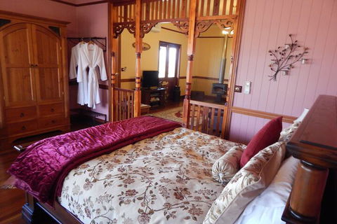 R On The Downs BnB & Spa Cottages - Geraldton Accommodation 4