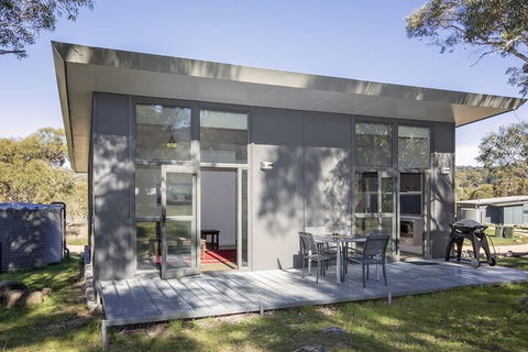 Ecocrackenback 12 'Sustainable Chalet Close To The Slopes.' - Geraldton Accommodation 2