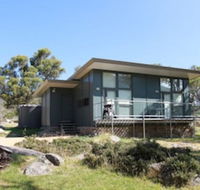 Ecocrackenback 18 Sustainable chalet close to the slopes. - Geraldton Accommodation