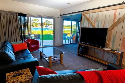 Ulverstone River Edge Apartments - Geraldton Accommodation 5