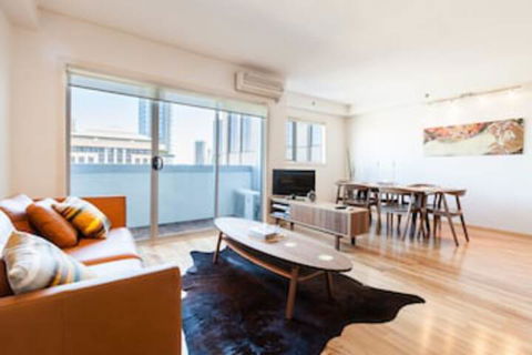 LANCE, 1BDR Melbourne Apartment - Geraldton Accommodation 0