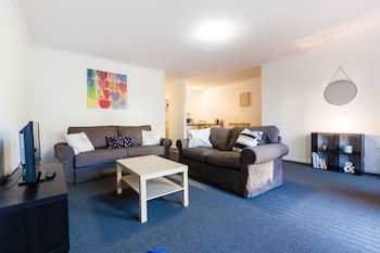 DAWN, 2BDR Carlton Apartment - Geraldton Accommodation 0