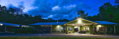 Daintree Peaks ECO Stays - Geraldton Accommodation 1