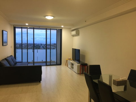 New Apartment With City View - Geraldton Accommodation 4