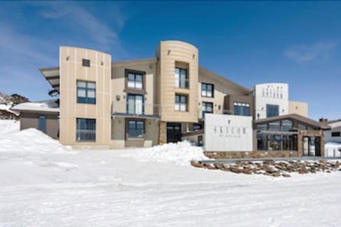 Chalet Hotham 6 - Geraldton Accommodation 0