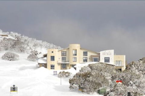 Chalet Hotham 6 - Geraldton Accommodation 2