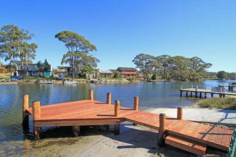 Cormorant Waterfront Home - Geraldton Accommodation 4
