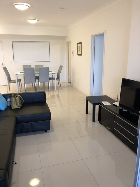 Four Bedrooms Apartment - Geraldton Accommodation 6