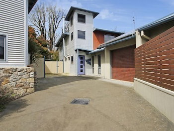 Breakaway Bright - Superb Townhouse - Geraldton Accommodation 0