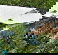 Beach Club Port Douglas 3 Bedroom Luxury Apartment - Geraldton Accommodation