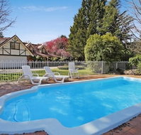 Cedar Cottage - Tudor Village - Geraldton Accommodation
