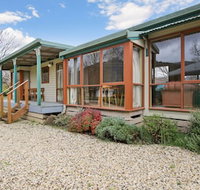 R  R in Bright - Short walk to town - Geraldton Accommodation