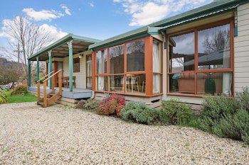 R & R In Bright - Short Walk To Town - Geraldton Accommodation 0