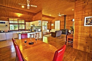 Namaste - Great Family Getaway - Geraldton Accommodation 1