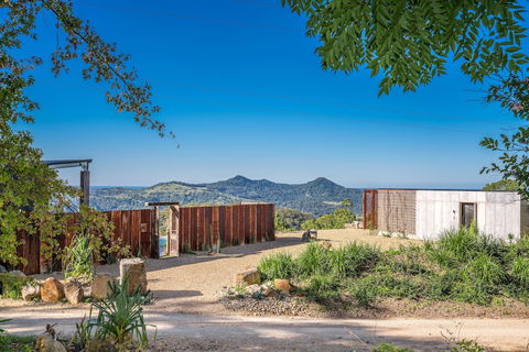 Blackbird - Geraldton Accommodation 1