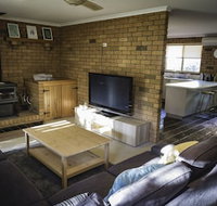 Monty's On Lumley Drive - Geraldton Accommodation