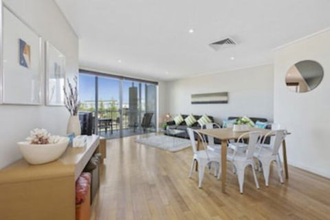 RESORT & SPA 2306 / 07 OCEAN GLIMPSES - Geraldton Accommodation 0