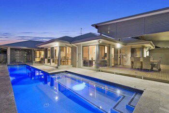 Pottsville Beach Holiday Home - Geraldton Accommodation 0