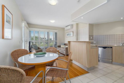 RESORT On The BEACH 6126 27 - Geraldton Accommodation 0