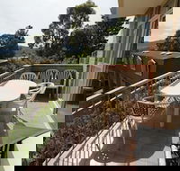 Twin Seasons 4 - Lake and Mountain Views - Geraldton Accommodation