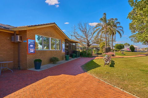 Hunter Oasis - Geraldton Accommodation 3