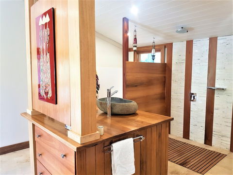 Palm Grove Rainforest Retreat - Geraldton Accommodation 3