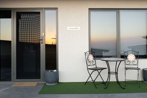 Oceana B&B - Geraldton Accommodation 1