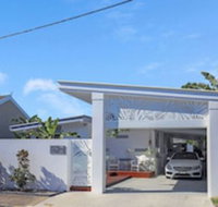 Miami Beachside Beach House - Geraldton Accommodation