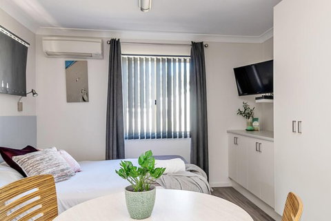 Holiday Haven Burrill Lake - Geraldton Accommodation 6