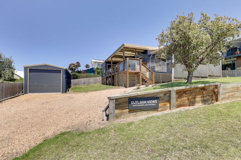 Outlook Views - Geraldton Accommodation 5
