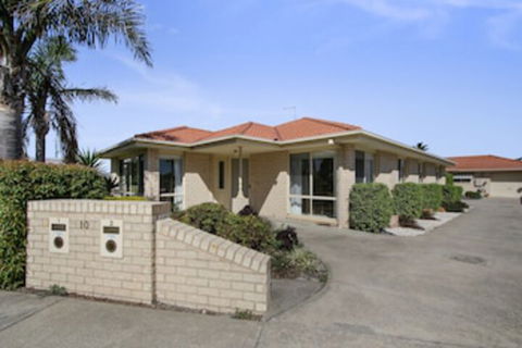 Tondo - Geraldton Accommodation 0