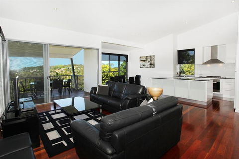 224 Centenary Heights Road Coolum Beach 500 Dollar Bond Linen Included - Geraldton Accommodation 2