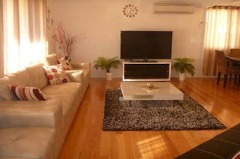 Cowes Holiday Haven - Property NO.1 - Geraldton Accommodation 0