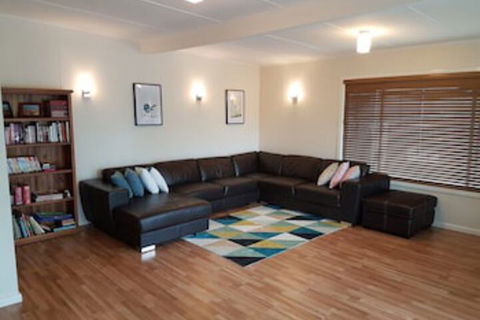 53 Honeysuckle In Silverleaves - Geraldton Accommodation 0