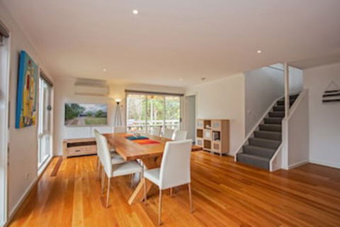 Bay Breeze Retreat - Geraldton Accommodation 0