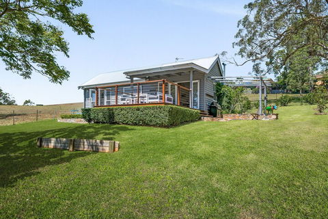 Hollow Tree Farm - Peace And Quiet On 30 Acres Right In Toowoomba - Geraldton Accommodation 2